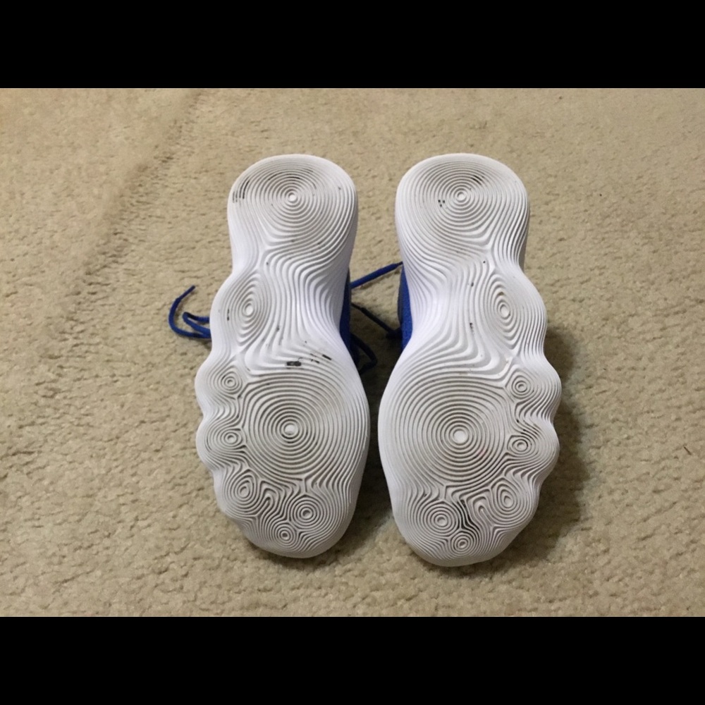 Blue Nike Hyperdunk - Picture 4 of 5